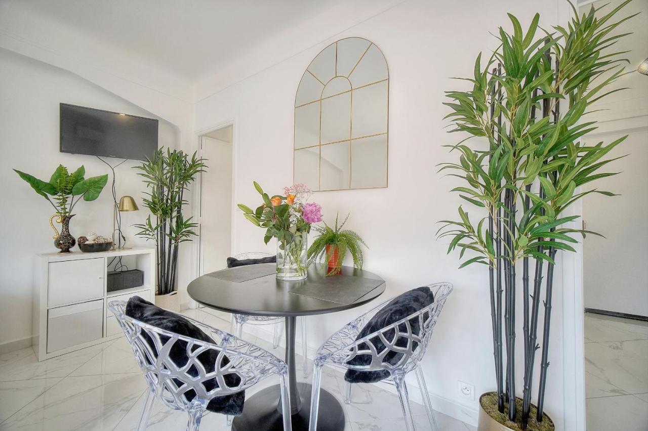 Studio Lumineux 200 M Des Plages A0B192 戛纳 外观 照片